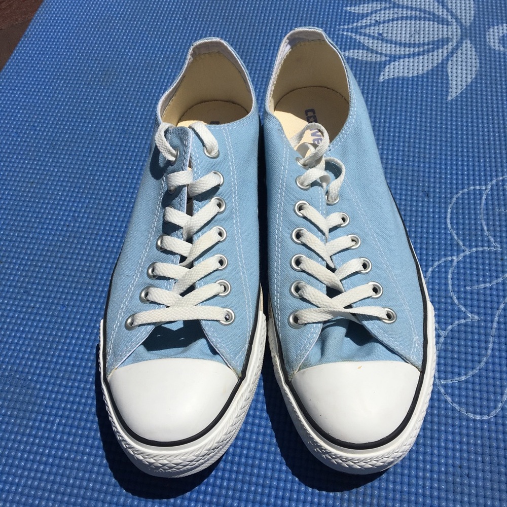 Converse sneakers, men’s size 10, women’s size 12